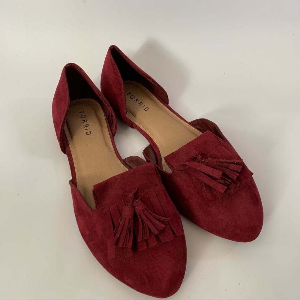 Torrid Maroon Kiltie suede Flats fringe tassel rounded toe flats Size 10W